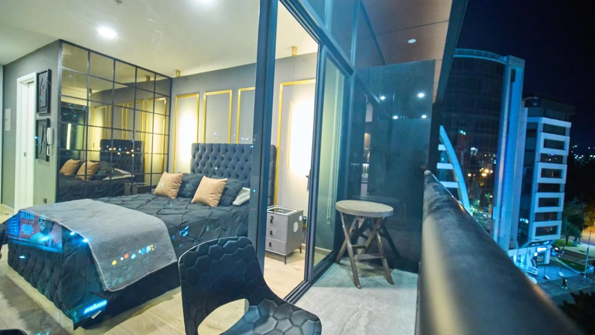 Apartament Lujoso Apartaestudio En La Carolina Quito
