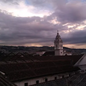 Yumbo Imperial Quito